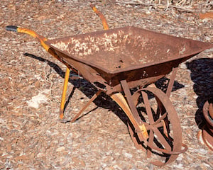 rusty-equipment-1